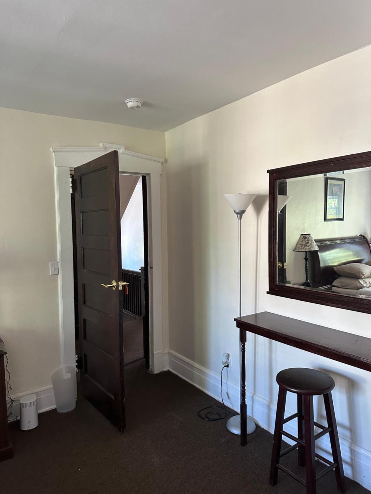 Victorian Palace- Mahogany Room East Orange Dış mekan fotoğraf